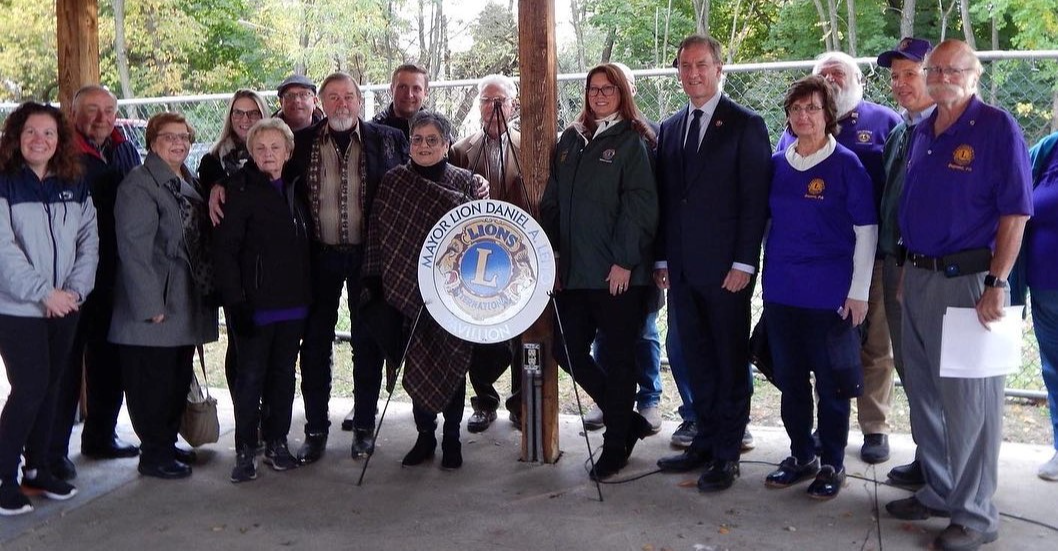 Group photo at the Dupont Lions Club Pavilion